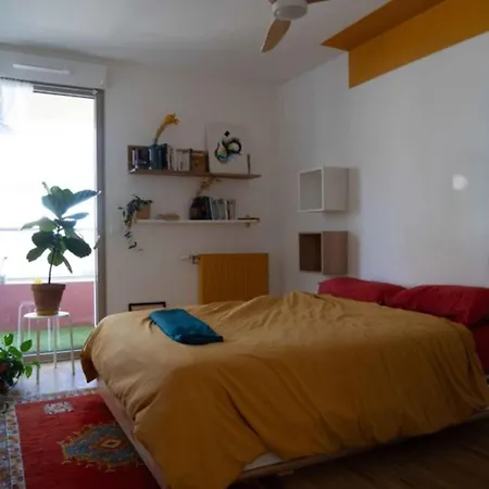 Διαμέρισμα Bright With View And Terrace Μπορντό